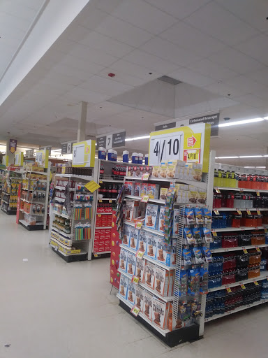 Grocery Store «Stop & Shop», reviews and photos, 1100 Massachusetts Ave, Dorchester, MA 02125, USA