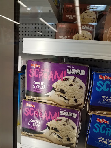 Grocery Store «Hy-Vee», reviews and photos, 6150 Egan Dr, Savage, MN 55378, USA