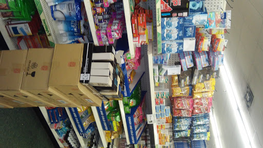 Dollar Store «Dollar Tree», reviews and photos, 1800 Douglas Rd, Montgomery, IL 60538, USA