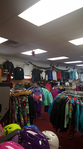 Ski Shop «Bear Creek Ski Shack», reviews and photos, 200 Montage Mountain Rd, Moosic, PA 18507, USA