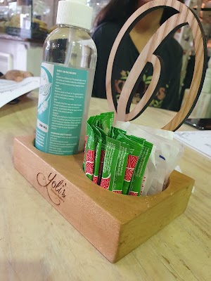 Yolis Bakery - photo 1