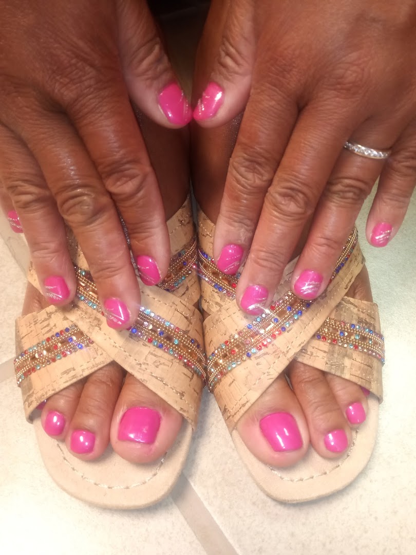 Annette's beautiful nails at The Hair Loft salon and Day Spa at 5073 in Houghton lake Michigan