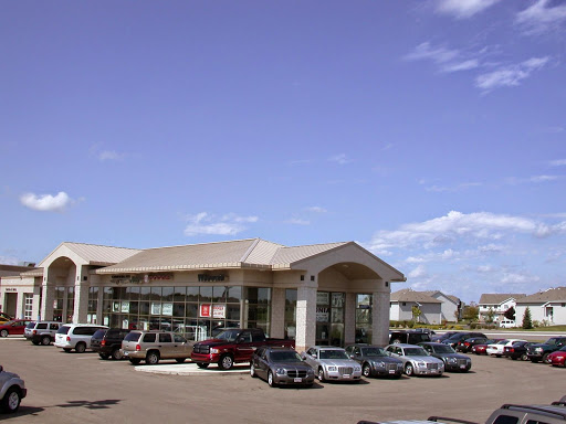 Car Dealer «Waconia Dodge Chrysler Jeep», reviews and photos, 905 Strong Dr, Waconia, MN 55387, USA