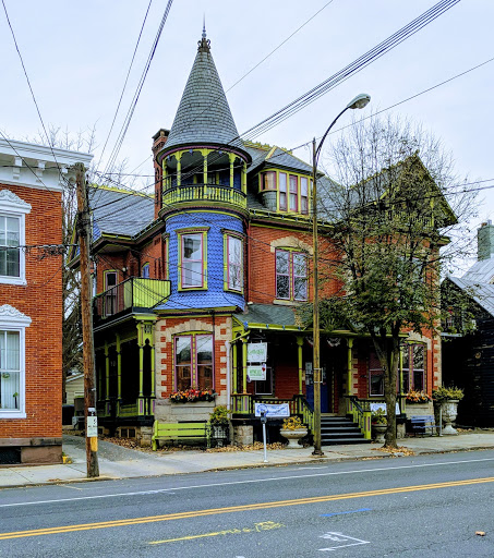 Wine Store «Castlerigg Wine Shop», reviews and photos, 110 S Hanover St, Carlisle, PA 17013, USA