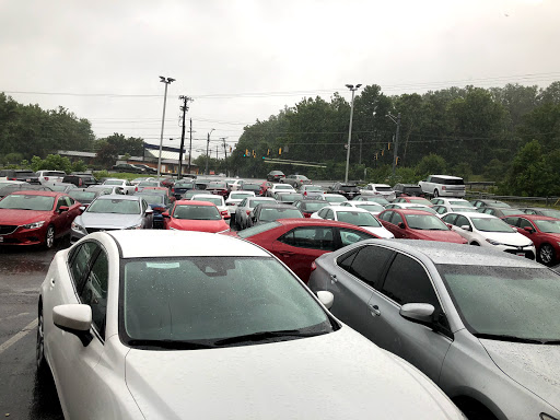Used Car Dealer «Auto Giants», reviews and photos, 4600 Branch Ave, Temple Hills, MD 20748, USA