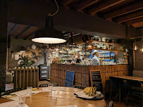 Atmosphère du Restaurant Au Char à Bancs, Ferme Auberge Crêperie à Plélo 22170 en Bretagne à Plélo - n°11