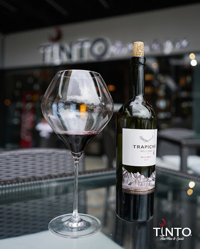 Tinto, Fine Wine & Spirits
