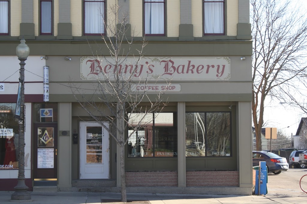 Benny's Bakery 48176