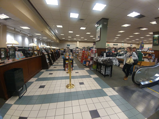 Book Store «Barnes & Noble Oxford Valley», reviews and photos, 210 Commerce Blvd, Fairless Hills, PA 19030, USA