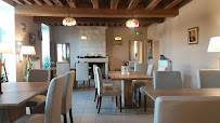 Atmosphère du Restaurant l'auberge de Passy Les Tours à Varennes-lès-Narcy - n°5