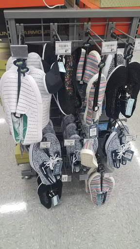 Sporting Goods Store «Academy Sports + Outdoors», reviews and photos, 113 S Cox Creek Pkwy, Florence, AL 35630, USA