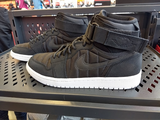 Sporting Goods Store «Nike Factory Store», reviews and photos, 2650 NE Martin Luther King Jr Blvd, Portland, OR 97212, USA