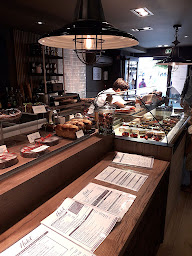 Photo n°23 de Restaurant Pâtisserie Hulot à Nancy ()