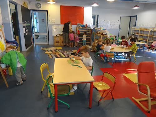 Ecole montessori La Souris Verte à La Fare-les-Oliviers