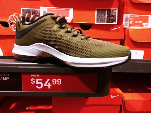 Clothing Store «Nike Factory Store», reviews and photos, 917 Lighthouse Pl, Michigan City, IN 46360, USA