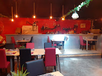 Atmosphère du Restaurant L'Arlequin à Bas-en-Basset - n°4