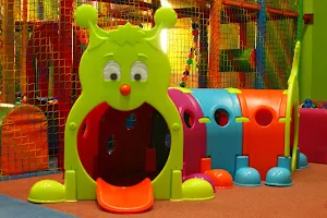 Sala zabaw dla dzieci Igraszka image