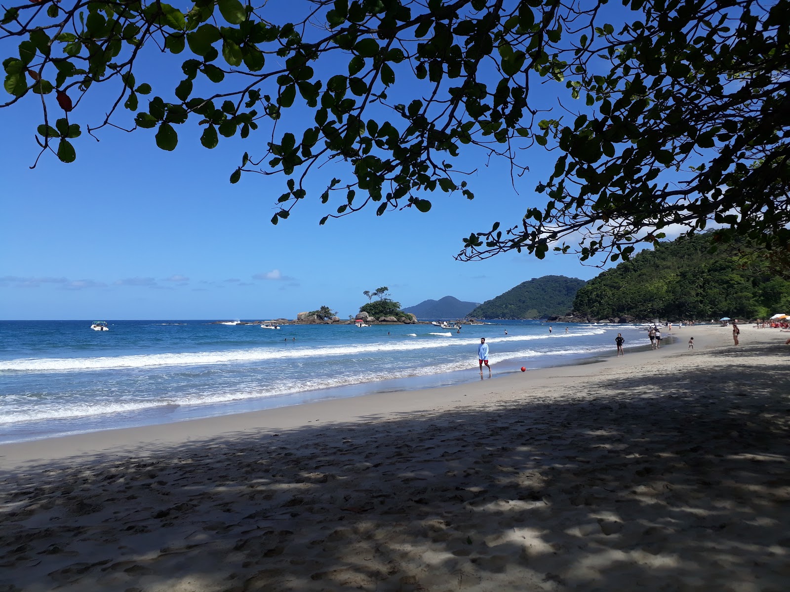 Praia de Castelhanos'in fotoğrafı çok temiz temizlik seviyesi ile