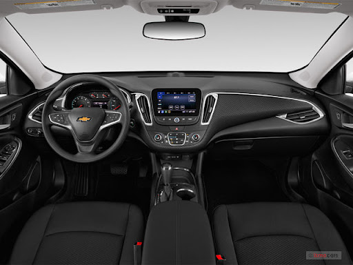 Used Car Dealer «Rogers Auto Group Chicago», reviews and photos, 2720 S Michigan Ave, Chicago, IL 60616, USA