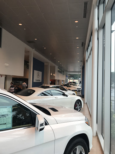 Mercedes Benz Dealer «Mercedes-Benz of Natick», reviews and photos, 253 N Main St, Natick, MA 01760, USA