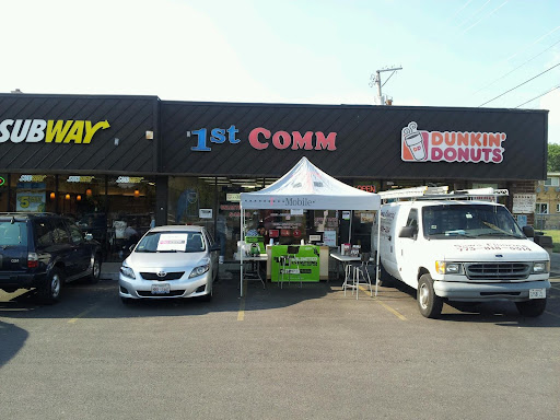 Cell Phone Store «1st Communications», reviews and photos, 1956 W Peterson Ave, Chicago, IL 60660, USA