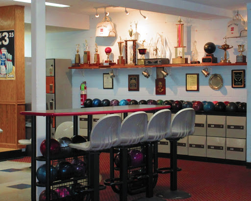 Bowling Alley «Beverly Lanes», reviews and photos, 8 Beverly Ln, Arlington Heights, IL 60004, USA