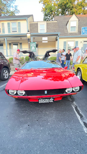 Shopping Mall «Village Centre», reviews and photos, 776 Walker Rd, Great Falls, VA 22066, USA