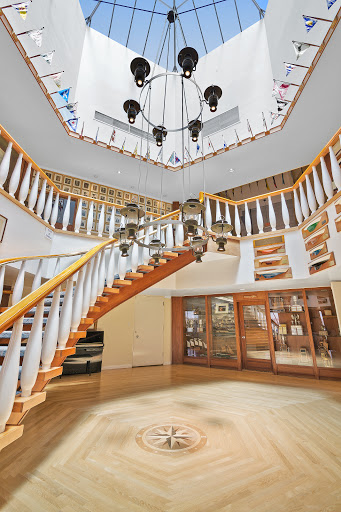 Yacht Club «California Yacht Club», reviews and photos, 4469 Admiralty Way, Marina Del Rey, CA 90292, USA