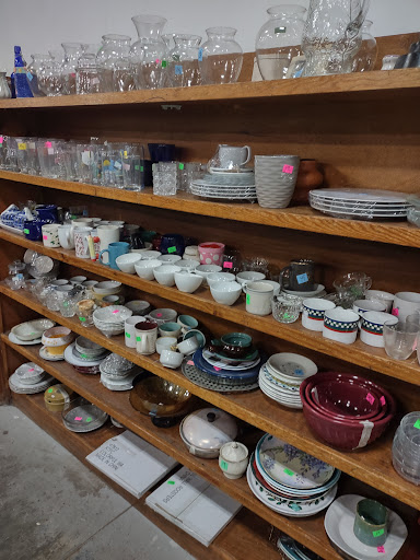 Thrift Store «Last Chance Thrift Store», reviews and photos, 2935 N Decatur Rd, Decatur, GA 30033, USA