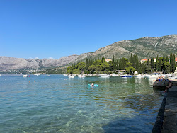 Photo de Plaza Cavtat protégé par des falaises