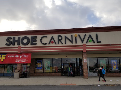 Shoe Store «Shoe Carnival», reviews and photos, 4835 W 77th St, Burbank, IL 60459, USA