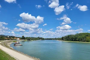 Duna korzó sétálóút image