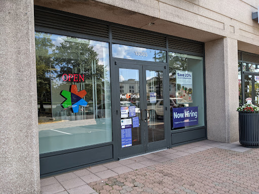 Print Shop «FedEx Office Print & Ship Center», reviews and photos, 13085 Worldgate Dr, Herndon, VA 20170, USA