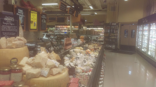 Gourmet Grocery Store «Metropolitan Market Magnolia», reviews and photos, 3830 34th Ave W, Seattle, WA 98199, USA