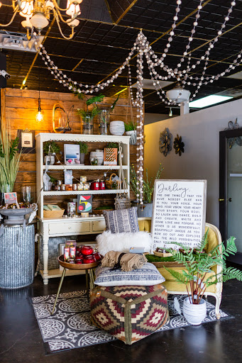 Shopping Mall «Not too Shabby», reviews and photos, 1515 Broadway St, Vancouver, WA 98663, USA