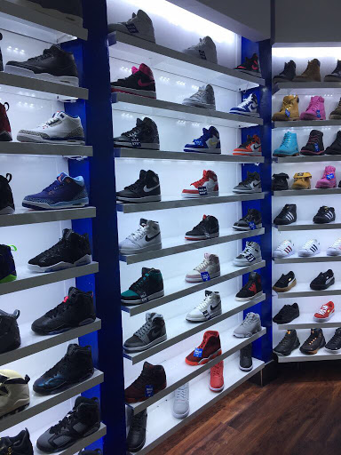 Shoe Store «Shiekh Shoes», reviews and photos, 4502 S Steele St #331a, Tacoma, WA 98409, USA