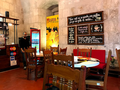 Lautrec Cafe - Santa Catalina 101, Arequipa 04001