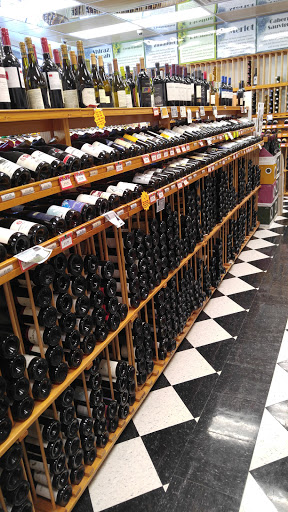 Liquor Store «Randolph Package Store», reviews and photos, 42 N Main St, Randolph, MA 02368, USA