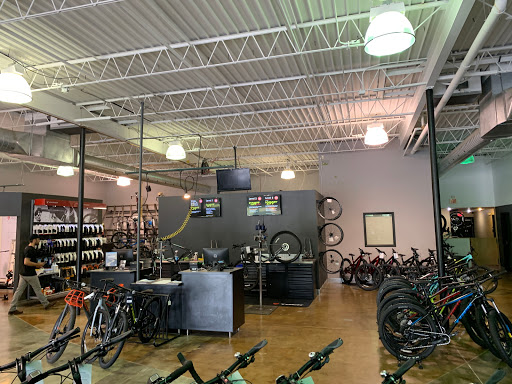Bicycle Store «The Trek Bicycle Store of Kansas City-Shawnee», reviews and photos, 10412 Shawnee Mission Pkwy, Shawnee, KS 66203, USA