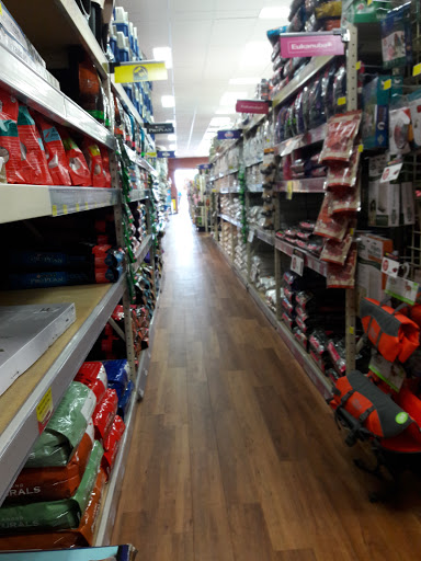 Pet Supply Store «Pet Supermarket», reviews and photos, 151 E Van Fleet Dr, Bartow, FL 33830, USA