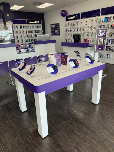 Cell Phone Store «MetroPCS Authorized Dealer», reviews and photos, 450 E Hwy 67, Duncanville, TX 75137, USA