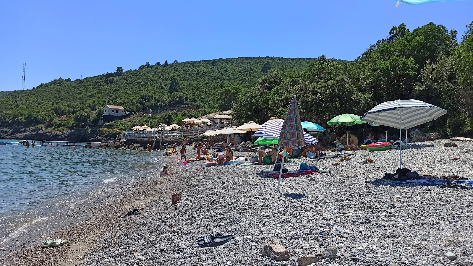 Photo de Oblatno Beach avec un rivage droit