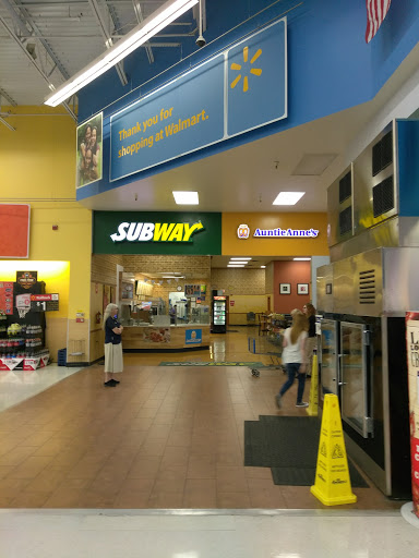 Department Store «Walmart Supercenter», reviews and photos, 3911 Bienville Blvd, Ocean Springs, MS 39564, USA