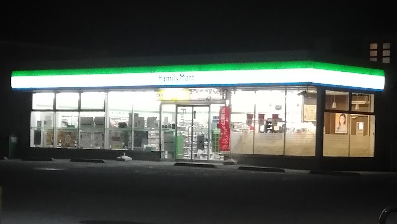 ファミリーマート 竜ヶ崎警察署前店 茨城県龍ケ崎市光順田 コンビニエンスストア グルコミ