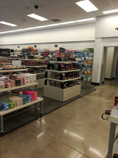 Department Store «Nordstrom Rack The Shops at Midtown Miami», reviews and photos, 3201 N Miami Ave, Miami, FL 33127, USA