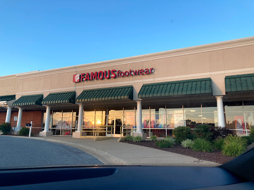 Famous Footwear, 50 Shining Willow Way, La Plata, MD 20646, USA, 