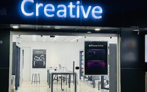 Creative Apple retail Store image