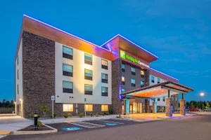 Holiday Inn Express & Suites Camas- Vancouver, an IHG Hotel image