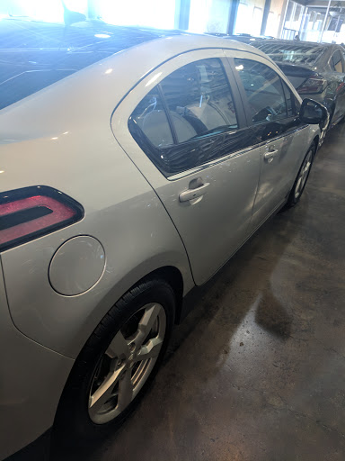 Used Car Dealer «Paramount Motors NW», reviews and photos, 2908 6th Ave S, Seattle, WA 98134, USA