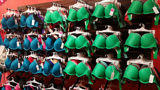 Lingerie Store «The Heavy Hanger by Melons the Complete Bra Shop», reviews and photos, 650 N Carriage Pkwy #105, Wichita, KS 67208, USA